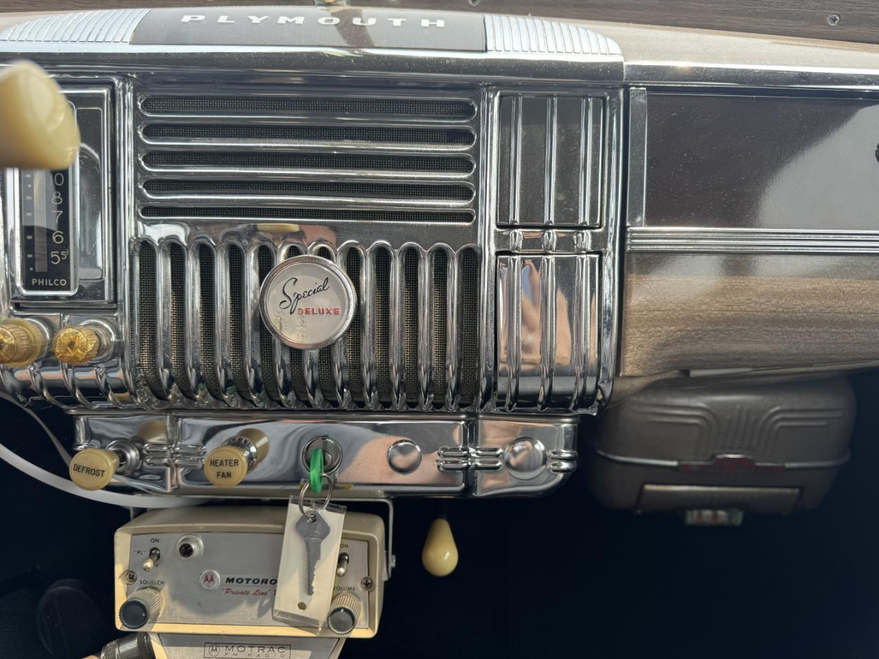 Plymouth Deluxe  1948