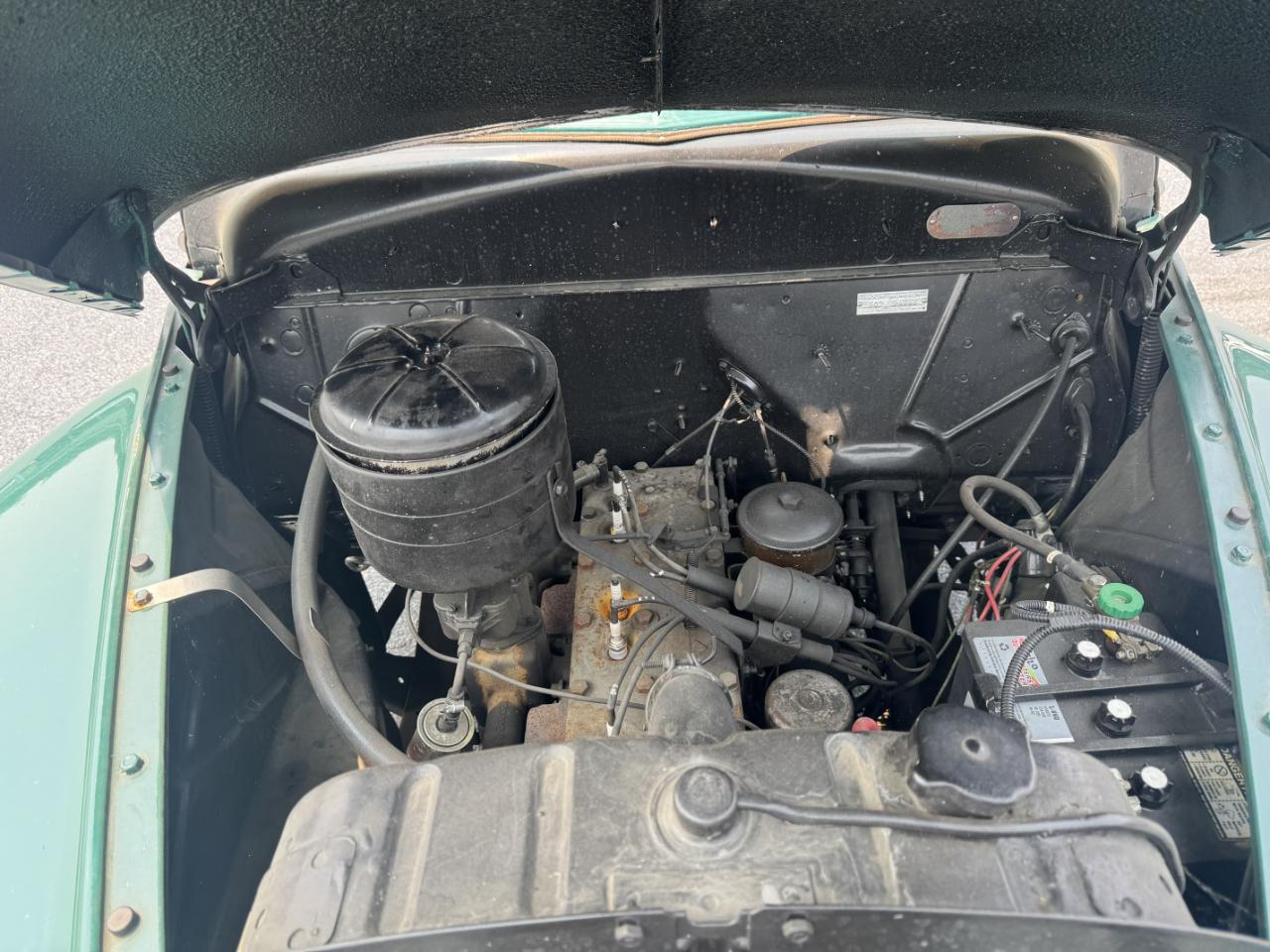 Plymouth Deluxe  1948