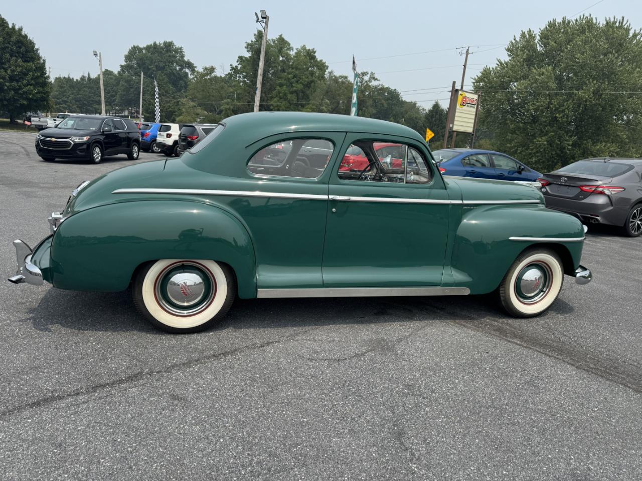 Plymouth Deluxe  1948