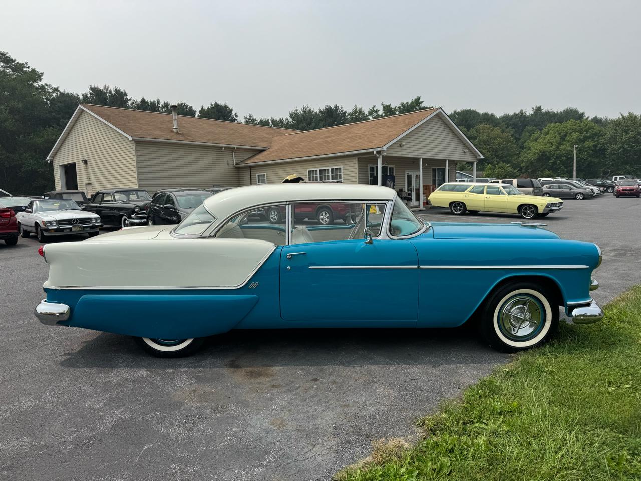 Oldsmobile 88  1954