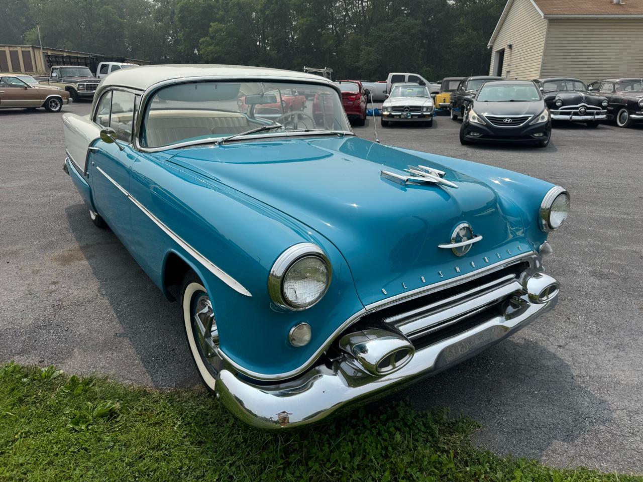 Oldsmobile 88  1954