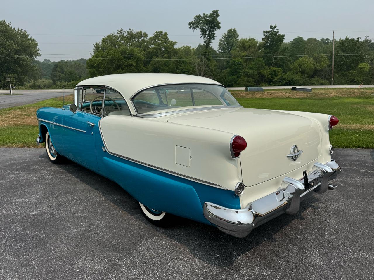 Oldsmobile 88  1954