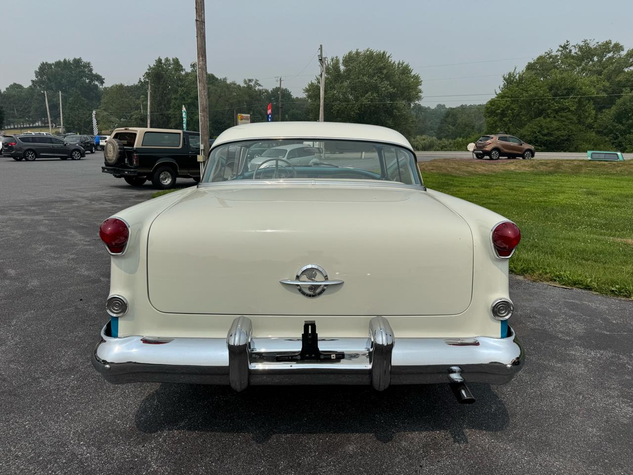 Oldsmobile 88  1954