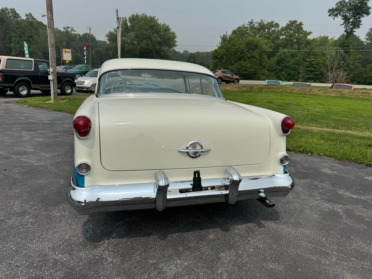 Oldsmobile 88  1954