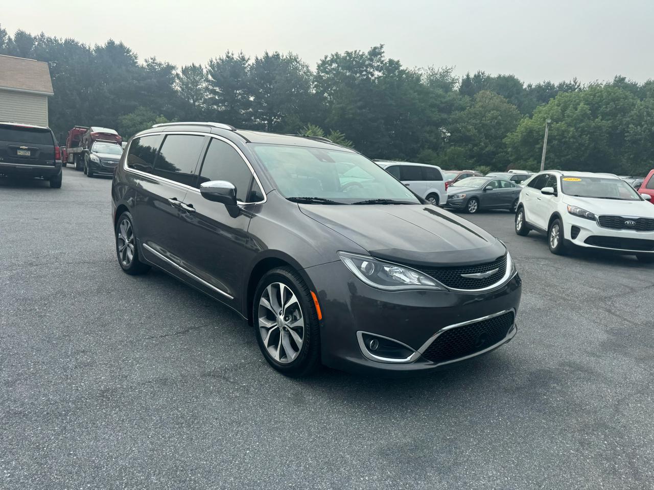 Chrysler Pacifica Limited FWD 2017