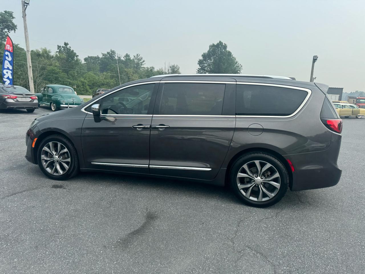 Chrysler Pacifica Limited FWD 2017
