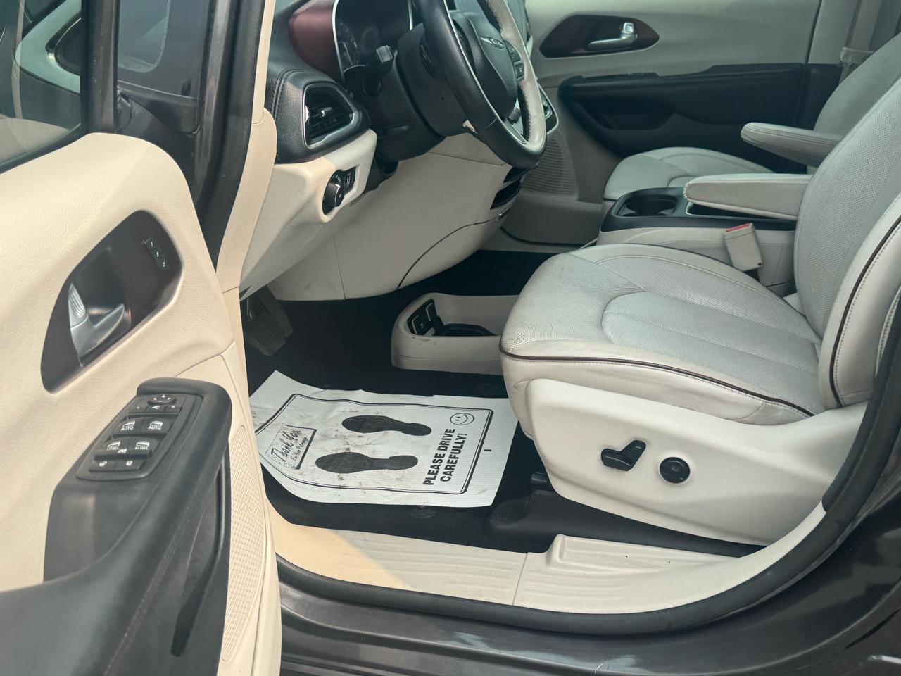 Chrysler Pacifica Limited FWD 2017