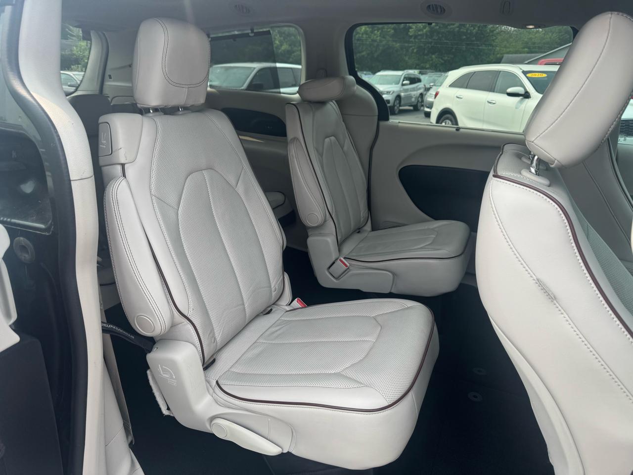 Chrysler Pacifica Limited FWD 2017