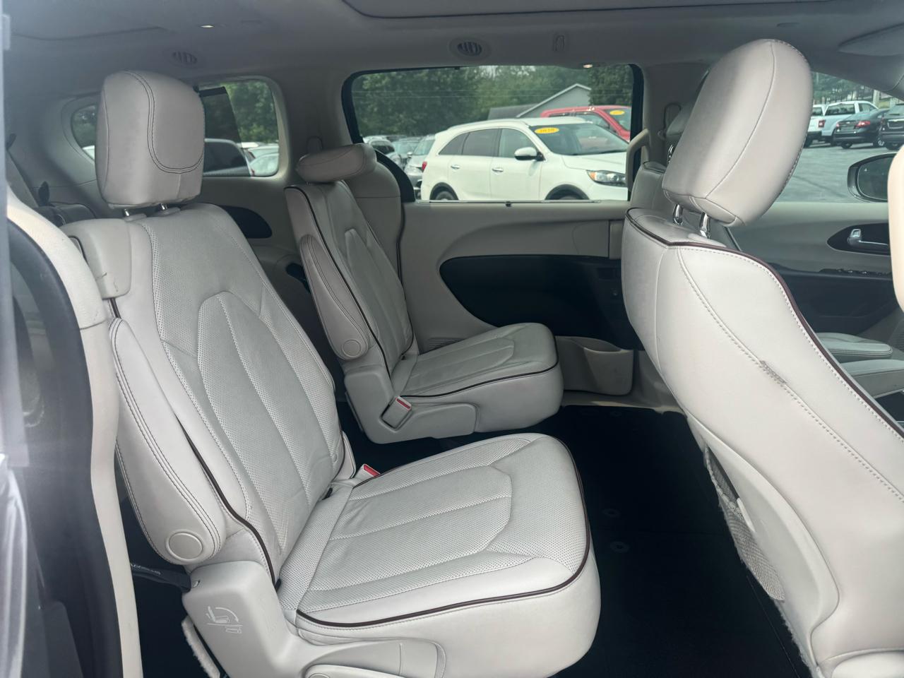 Chrysler Pacifica Limited FWD 2017
