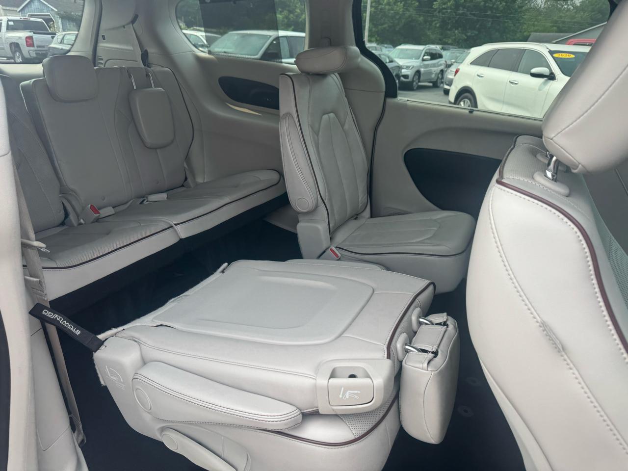Chrysler Pacifica Limited FWD 2017