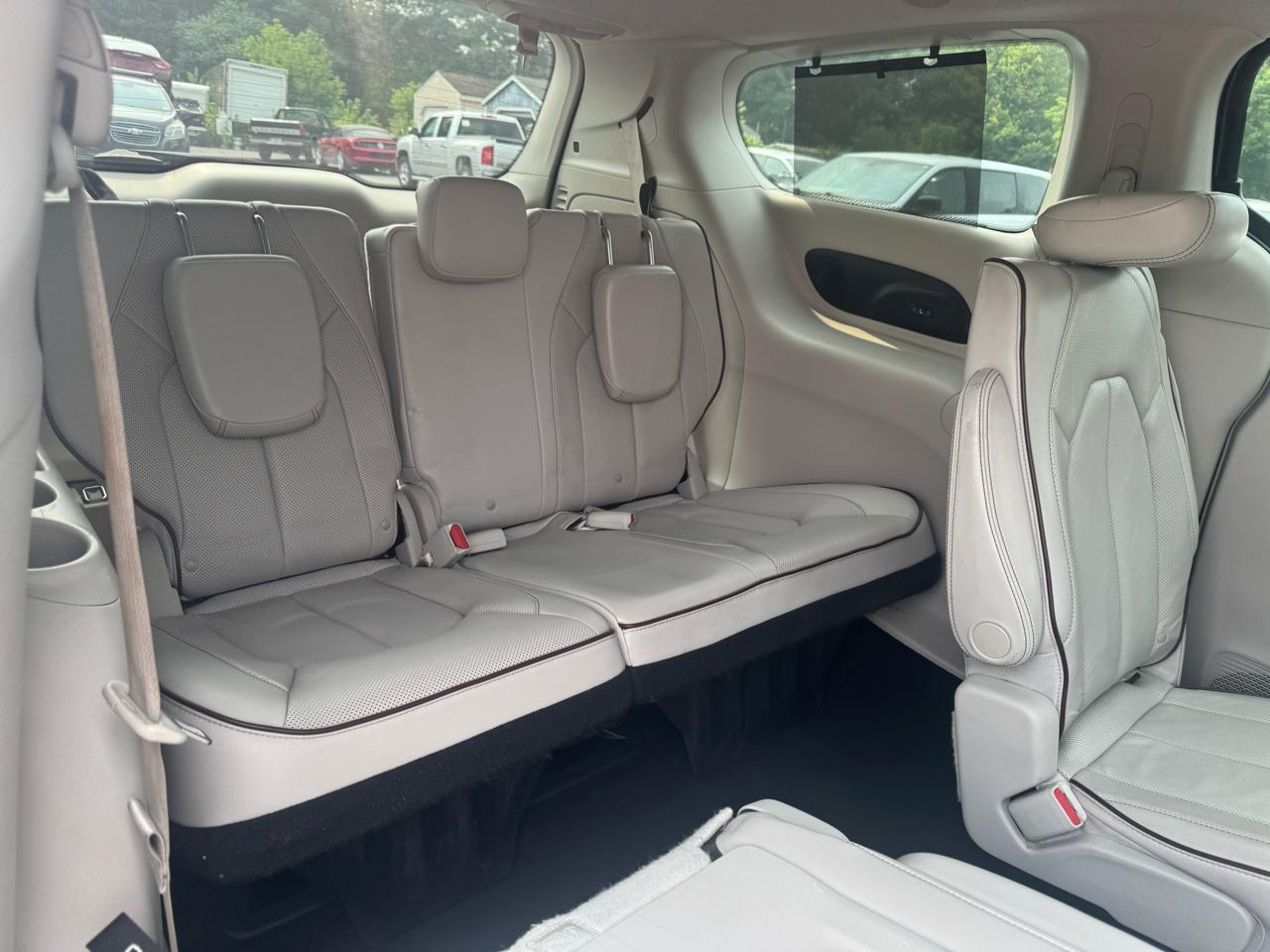 Chrysler Pacifica Limited FWD 2017