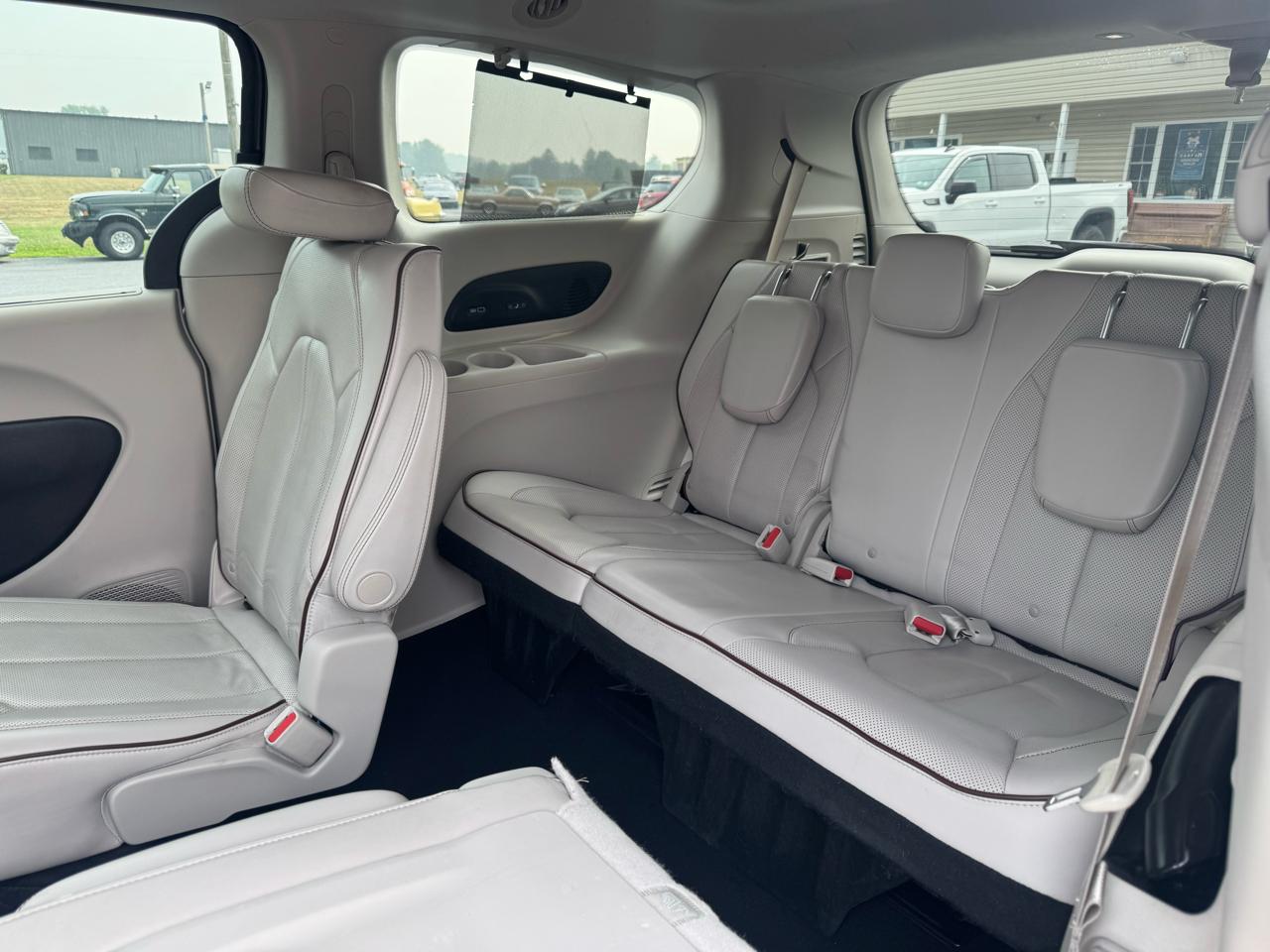 Chrysler Pacifica Limited FWD 2017