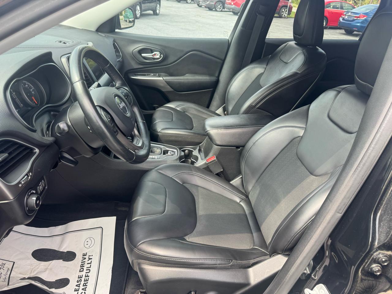 Jeep Cherokee Latitude Plus 4x4 2019
