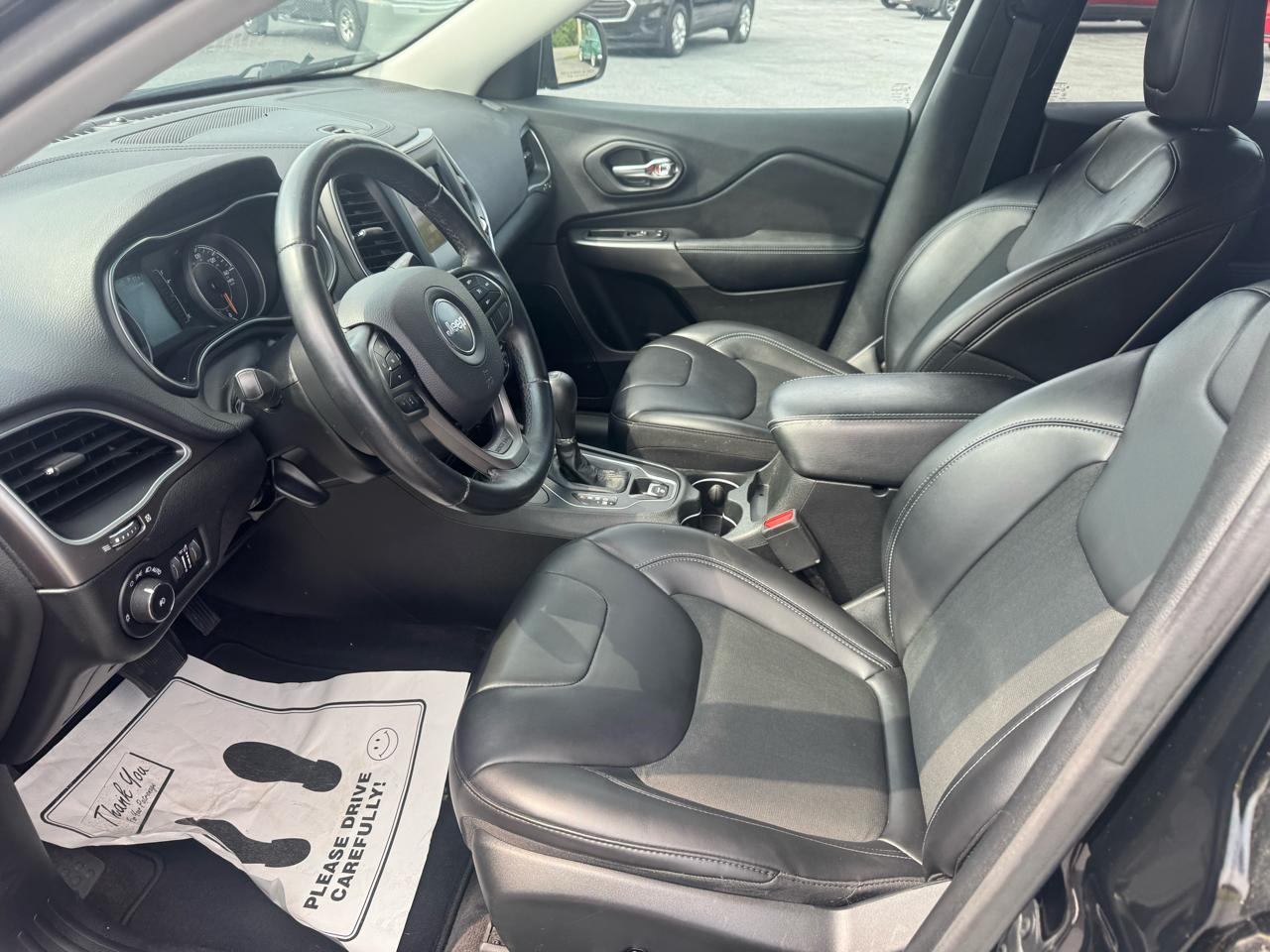 Jeep Cherokee Latitude Plus 4x4 2019
