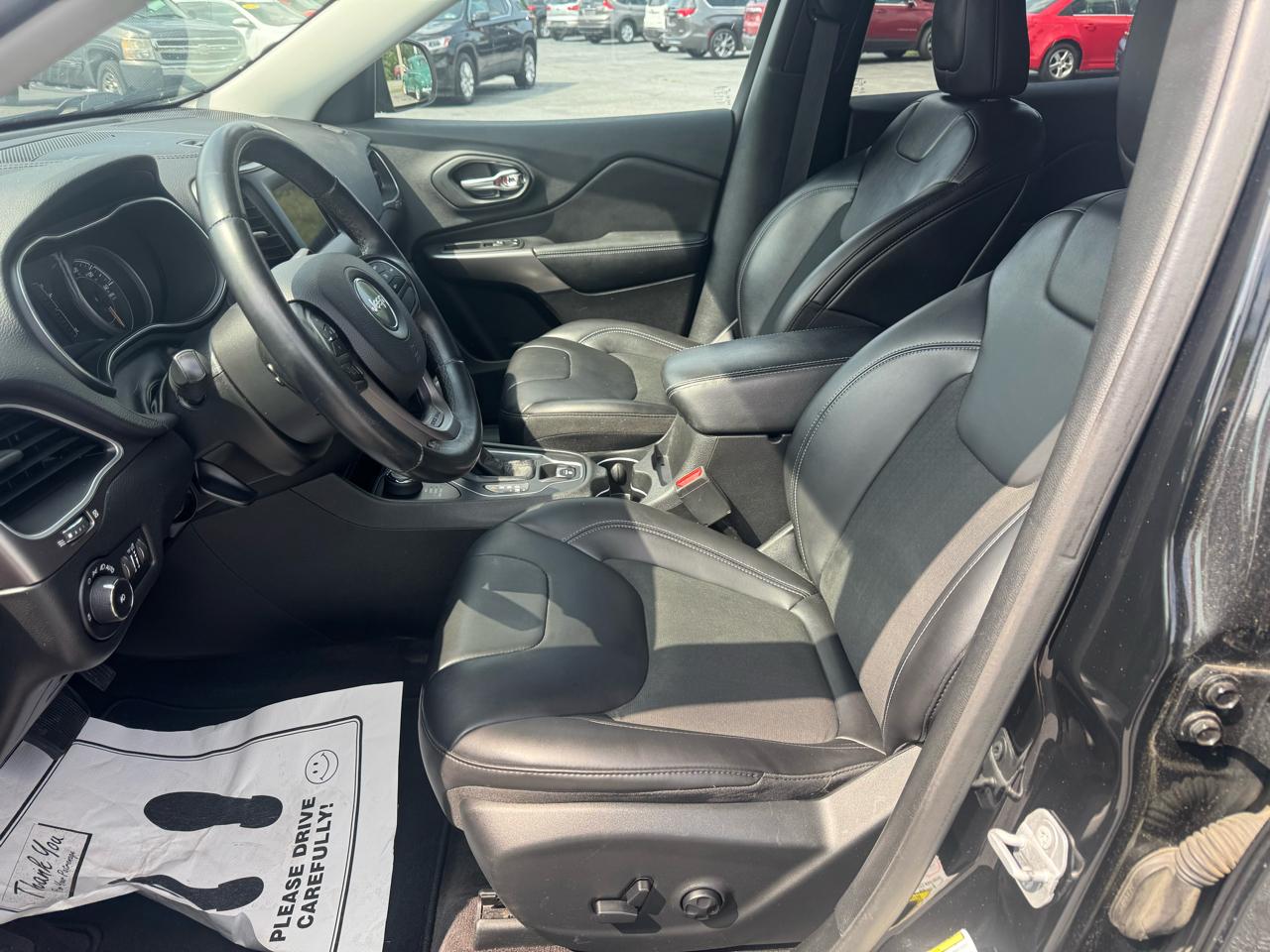Jeep Cherokee Latitude Plus 4x4 2019