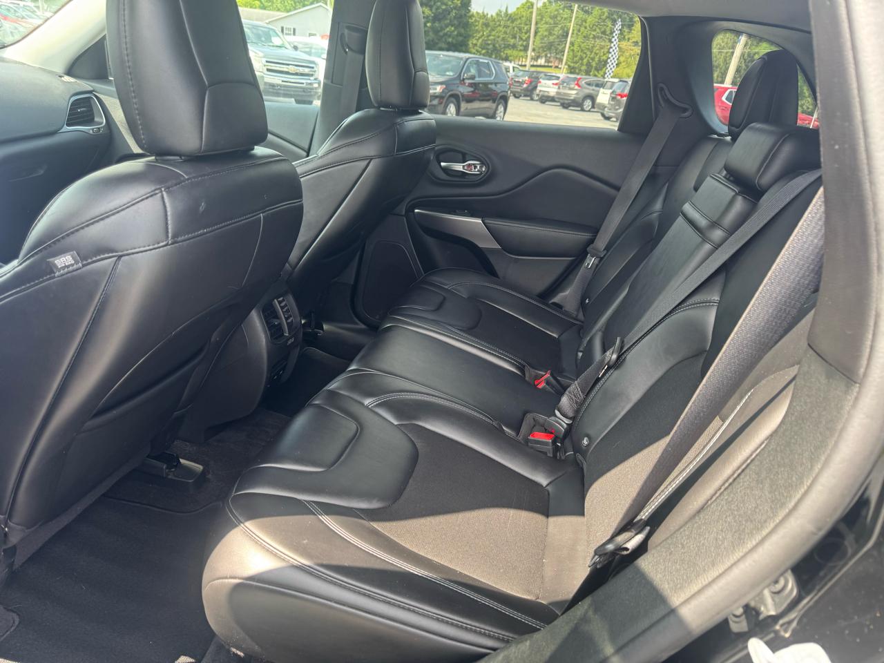 Jeep Cherokee Latitude Plus 4x4 2019