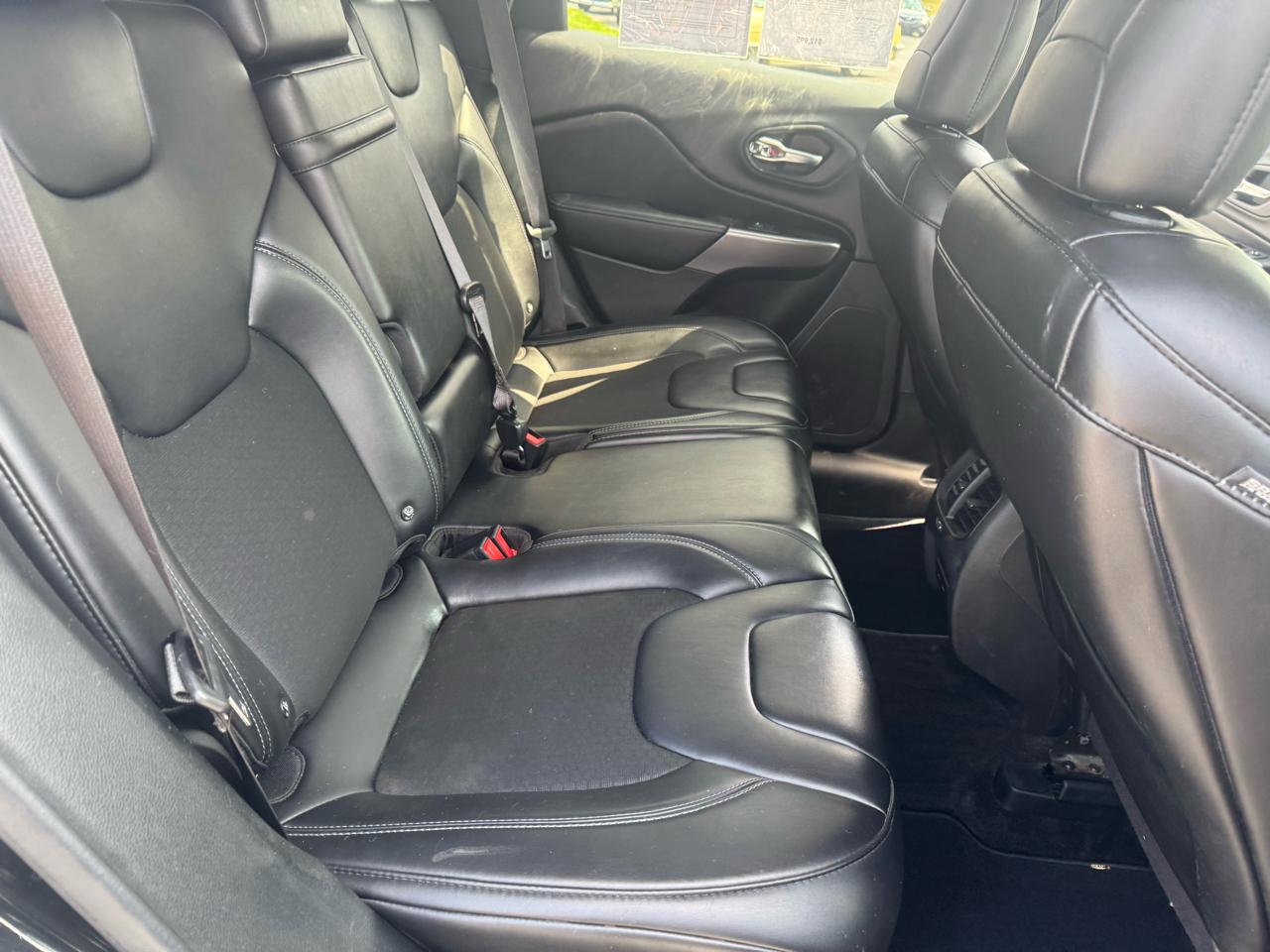Jeep Cherokee Latitude Plus 4x4 2019