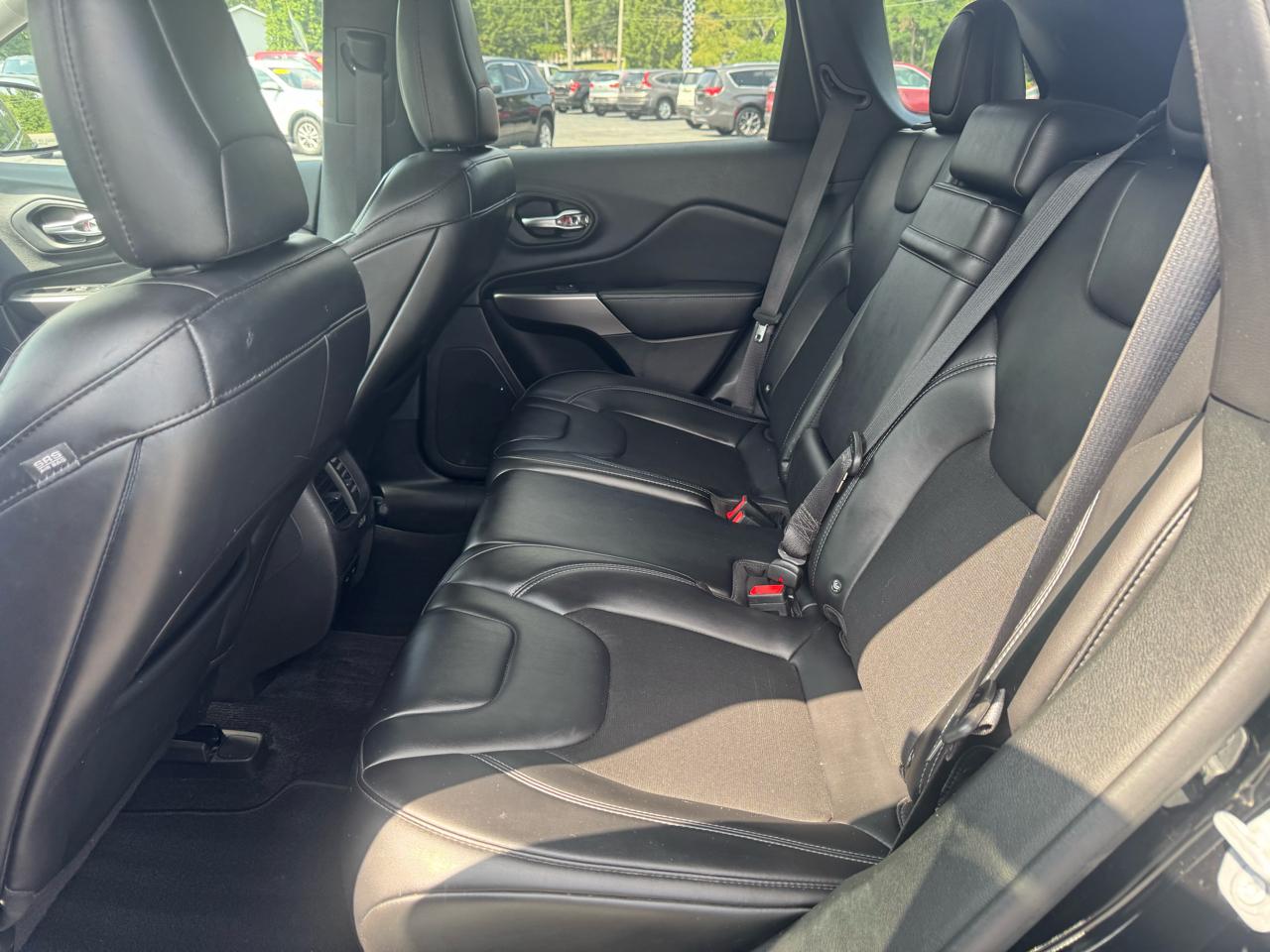 Jeep Cherokee Latitude Plus 4x4 2019