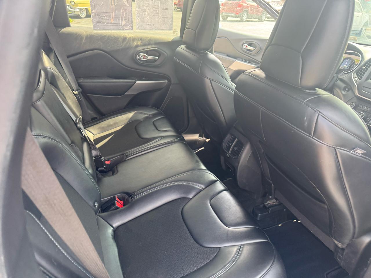 Jeep Cherokee Latitude Plus 4x4 2019