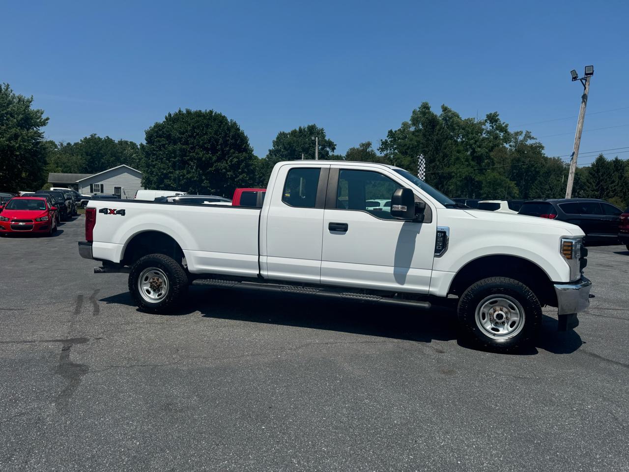 Ford Super Duty F-250 SRW XL 4WD SuperCab 8' Box 2019