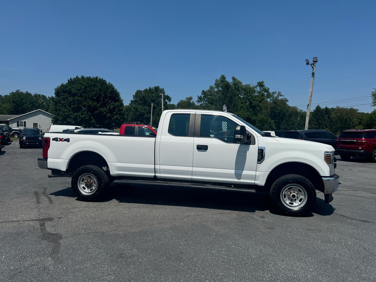 Ford Super Duty F-250 SRW XL 4WD SuperCab 8' Box 2019