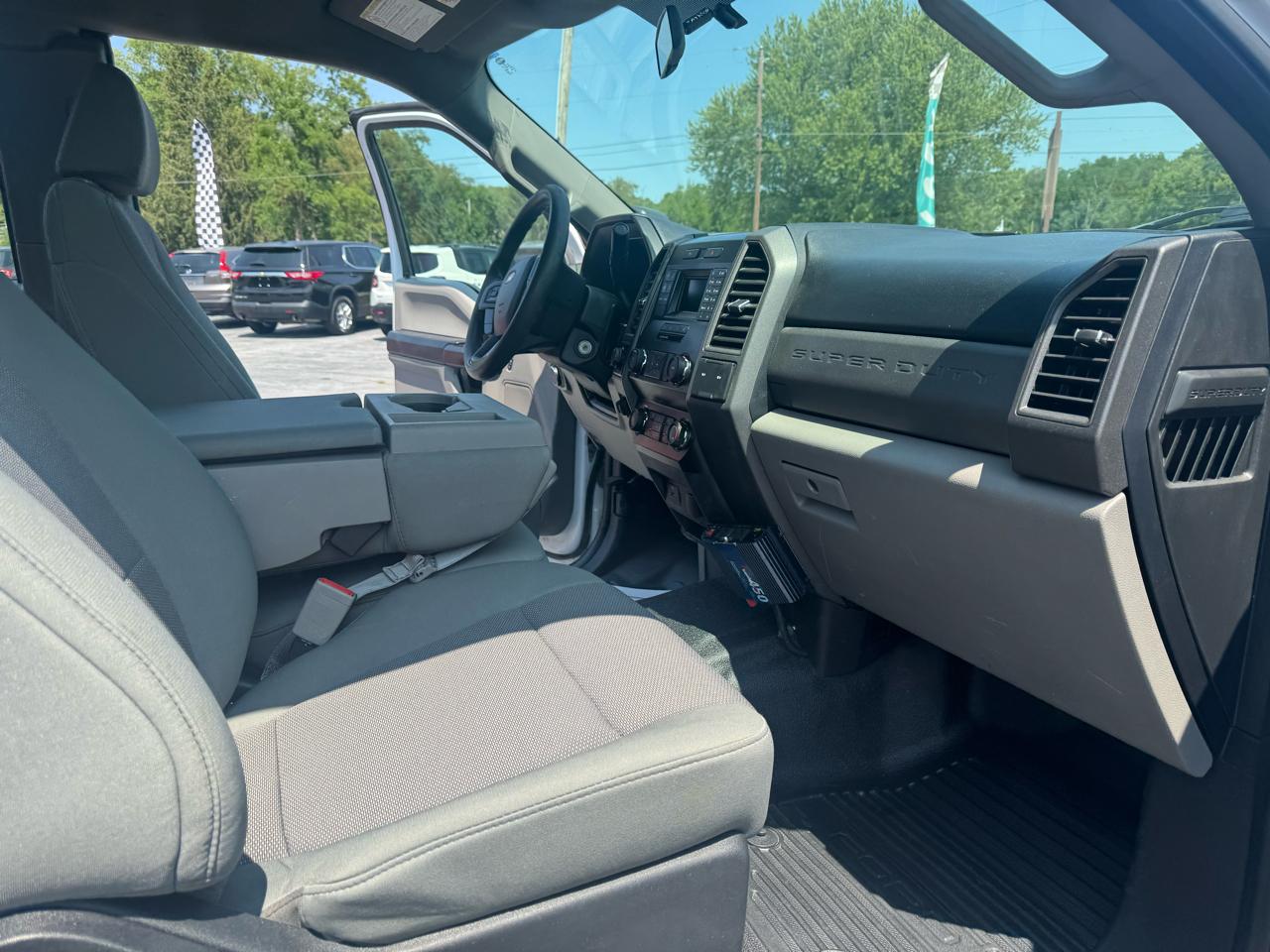 Ford Super Duty F-250 SRW XL 4WD SuperCab 8' Box 2019