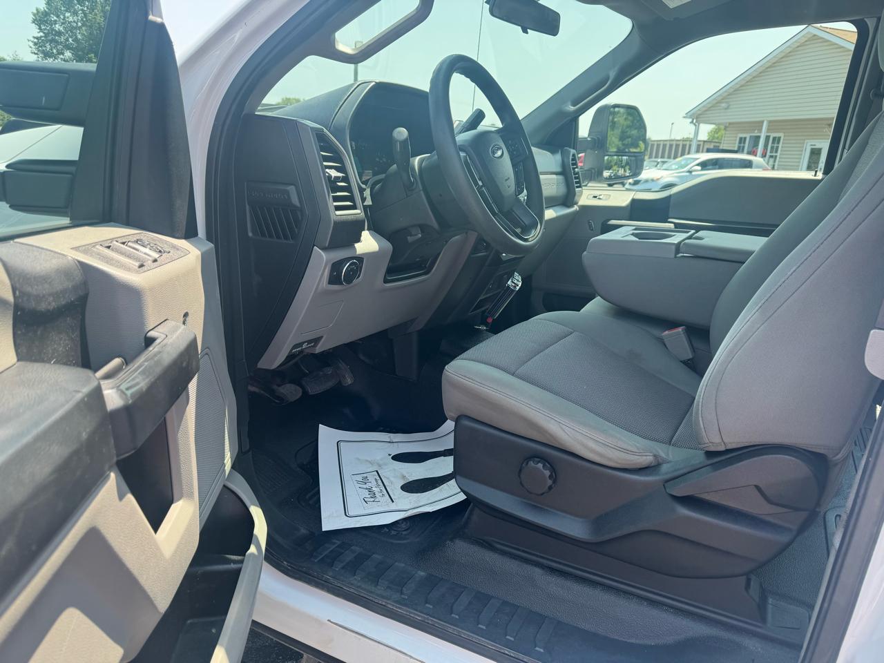 Ford Super Duty F-250 SRW XL 4WD SuperCab 8' Box 2019