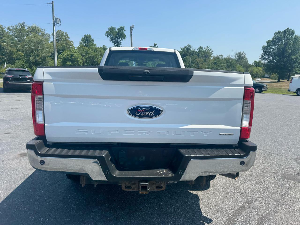 Ford Super Duty F-250 SRW XL 4WD SuperCab 8' Box 2019