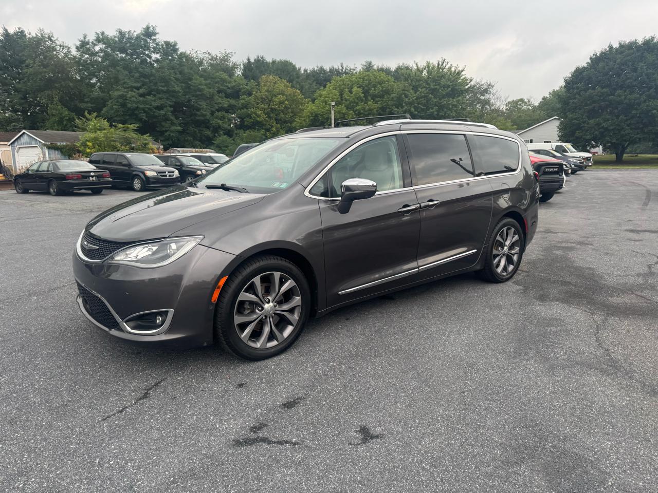 Chrysler Pacifica Limited FWD 2017