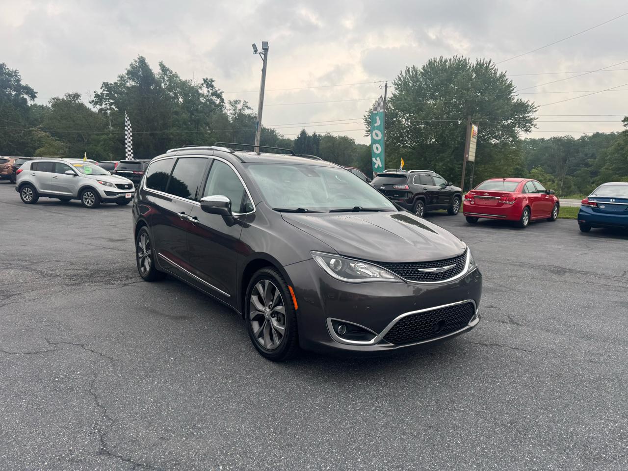 Chrysler Pacifica Limited FWD 2017