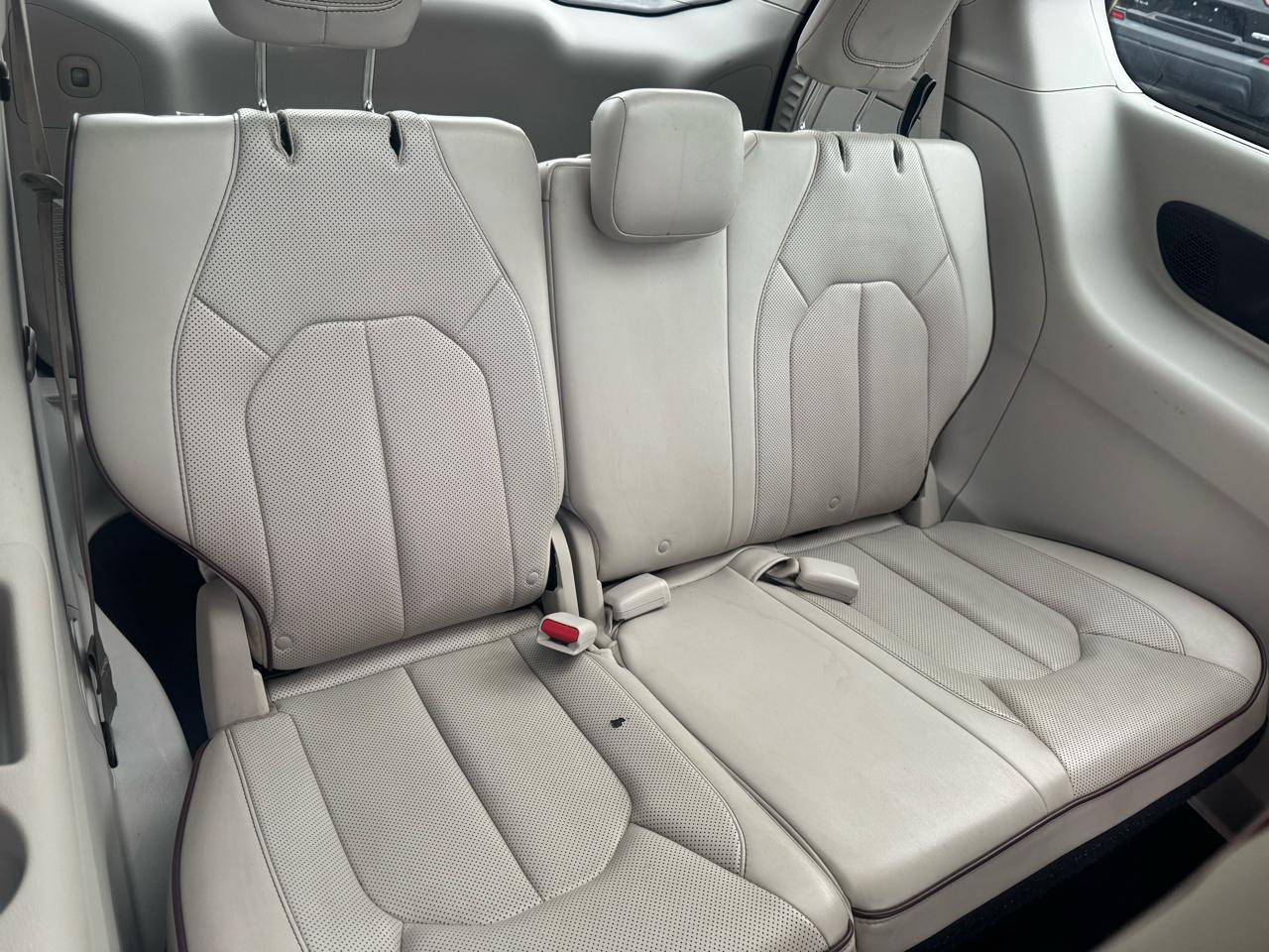 Chrysler Pacifica Limited FWD 2017