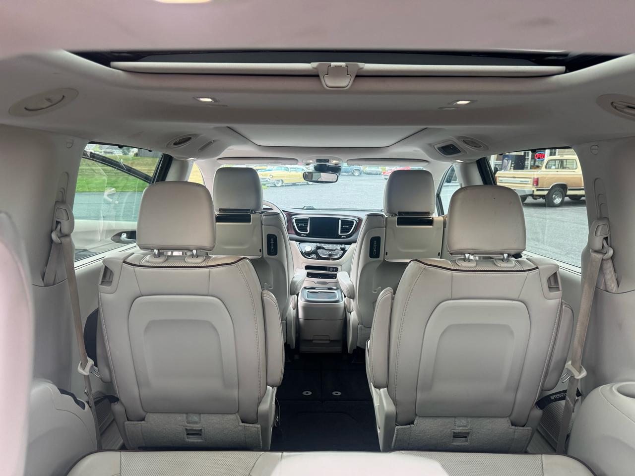 Chrysler Pacifica Limited FWD 2017