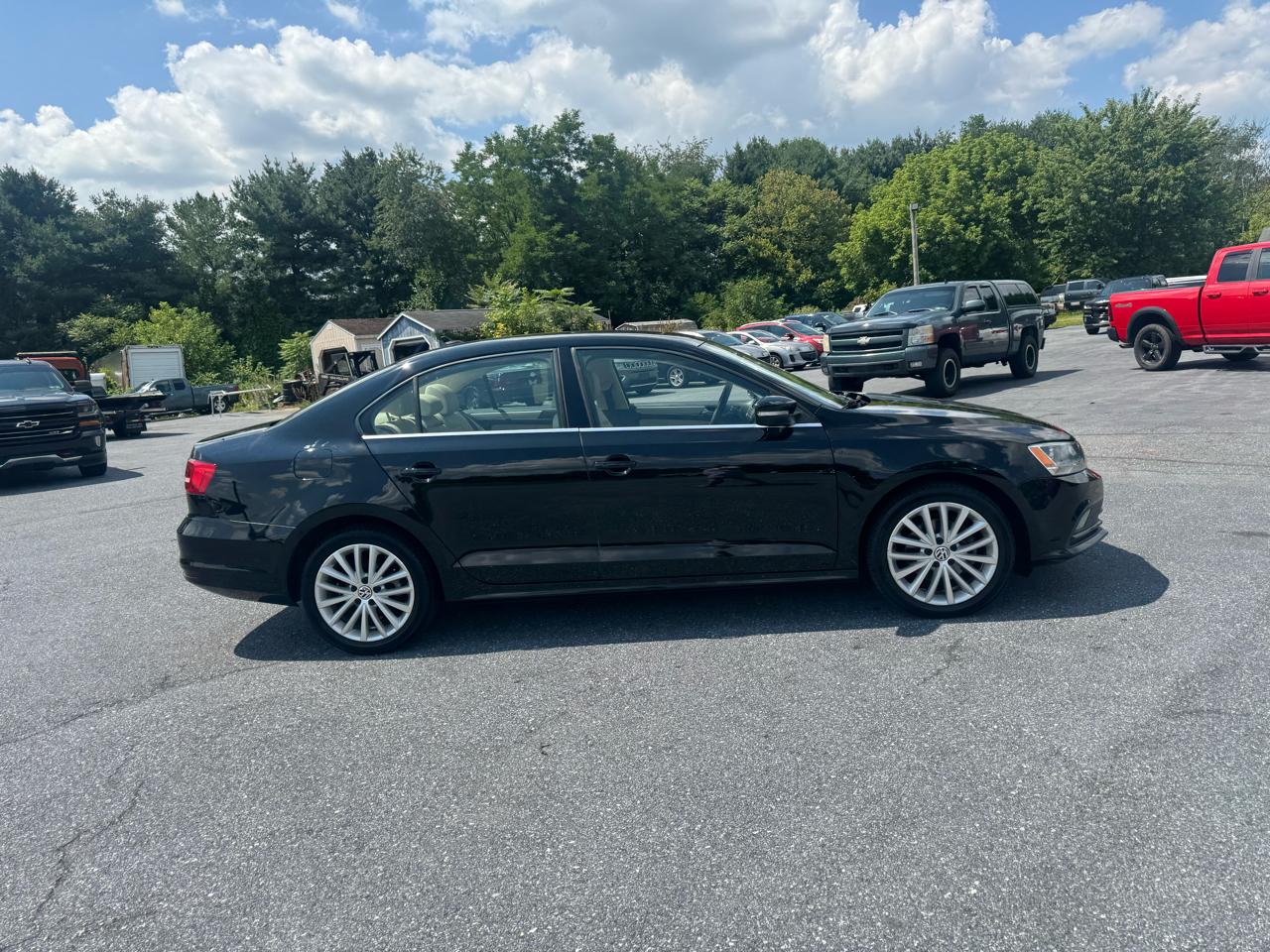 Volkswagen Jetta Sedan 4dr Auto 1.8T SE PZEV 2015
