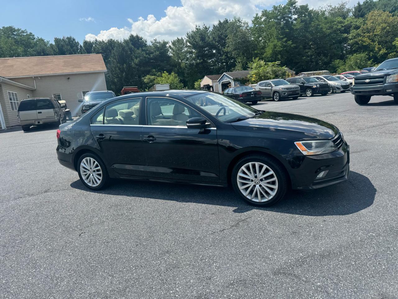 Volkswagen Jetta Sedan 4dr Auto 1.8T SE PZEV 2015