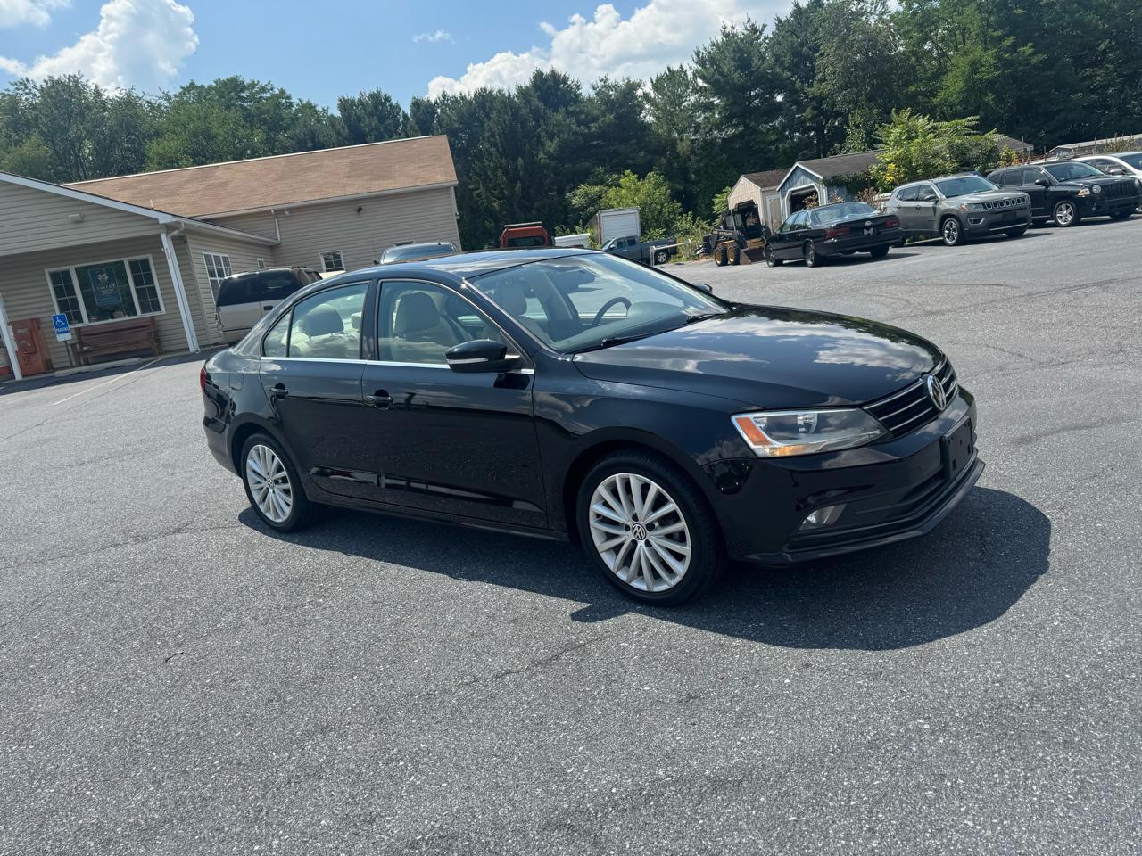 Volkswagen Jetta Sedan 4dr Auto 1.8T SE PZEV 2015