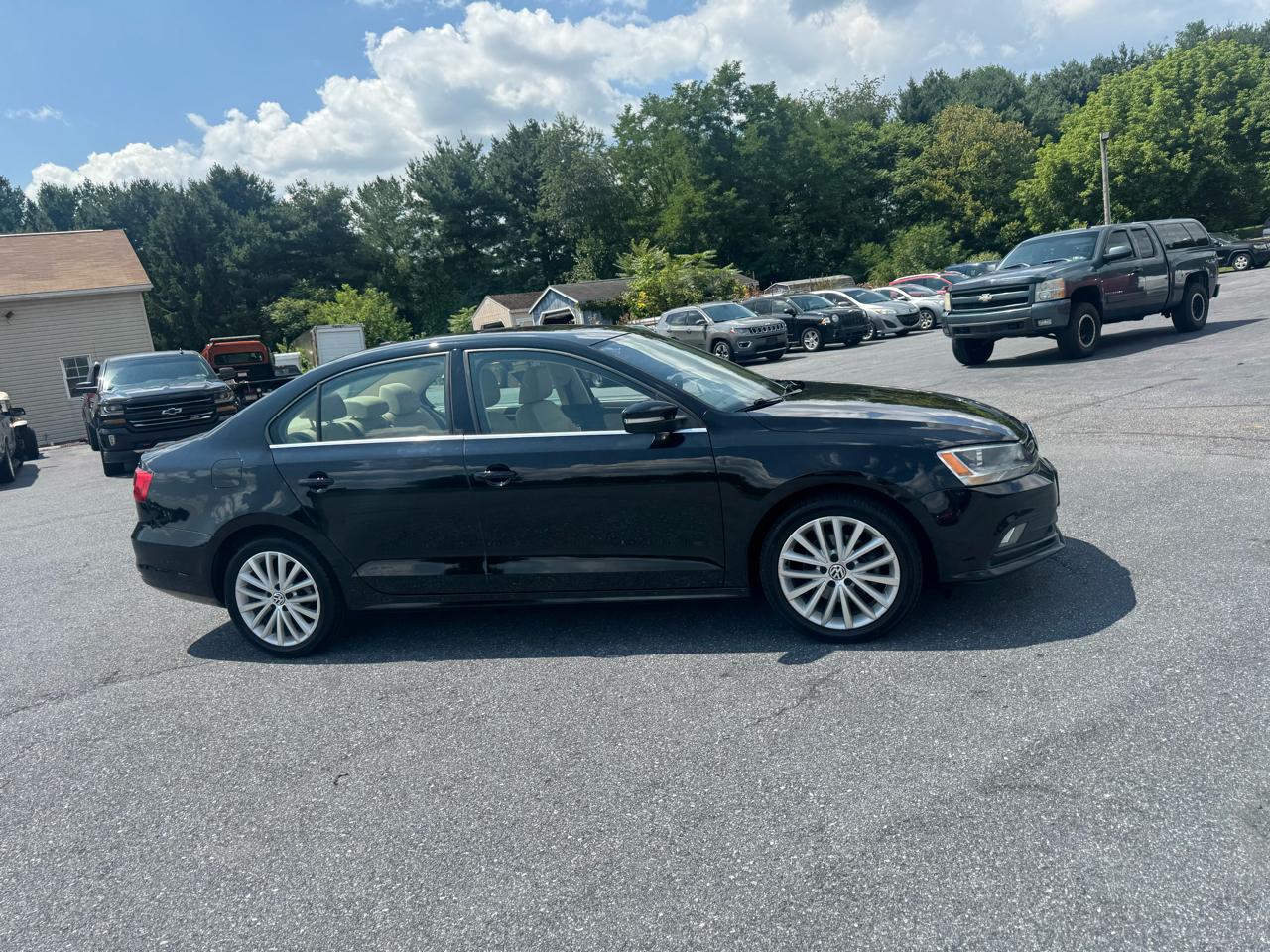 Volkswagen Jetta Sedan 4dr Auto 1.8T SE PZEV 2015