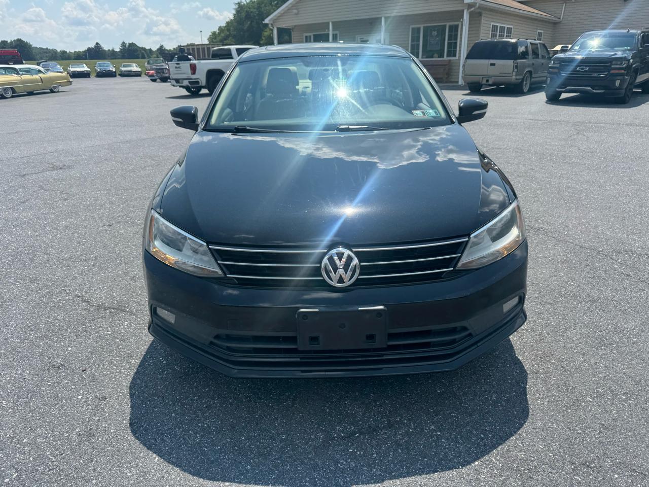 Volkswagen Jetta Sedan 4dr Auto 1.8T SE PZEV 2015