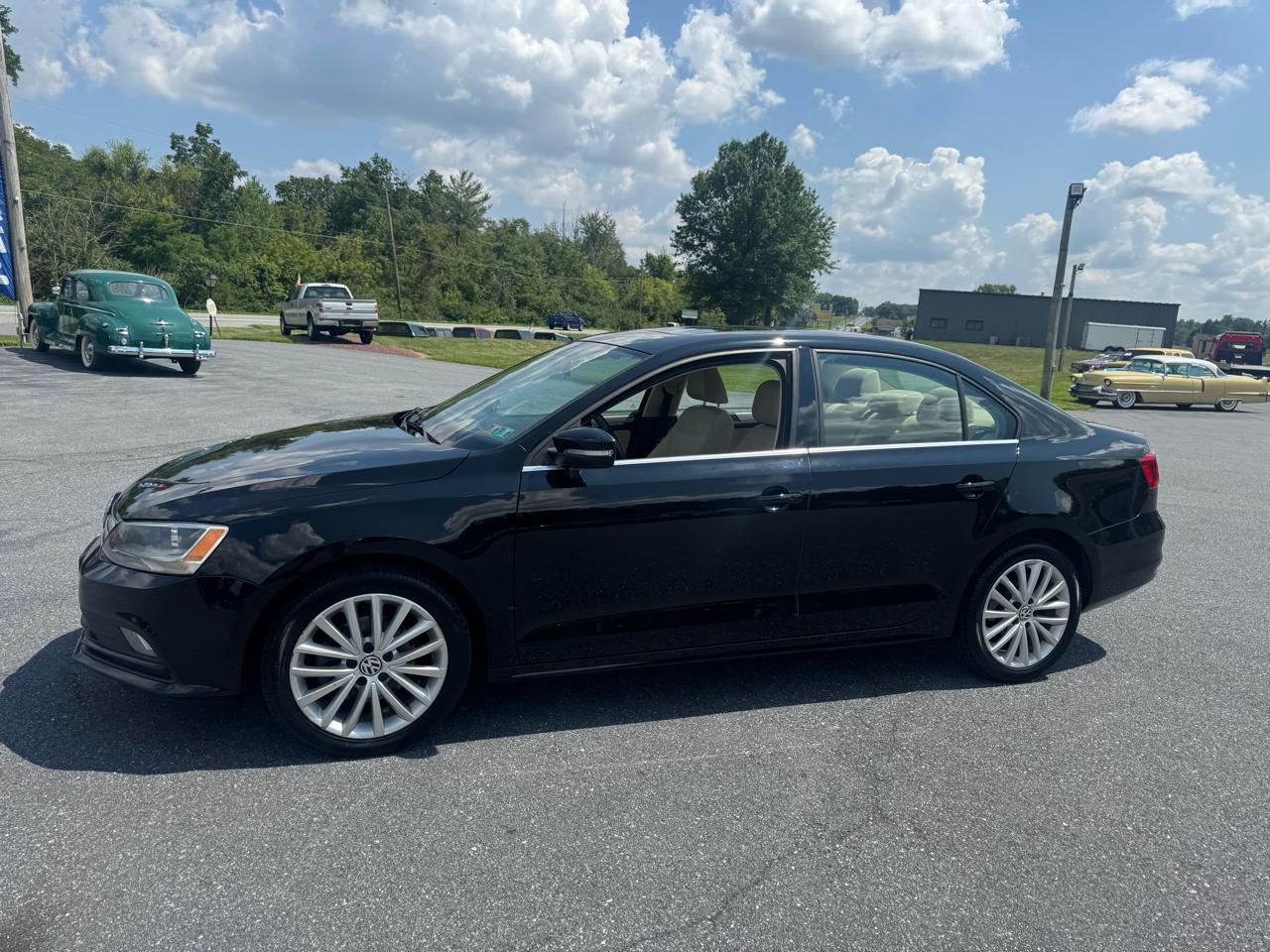 Volkswagen Jetta Sedan 4dr Auto 1.8T SE PZEV 2015