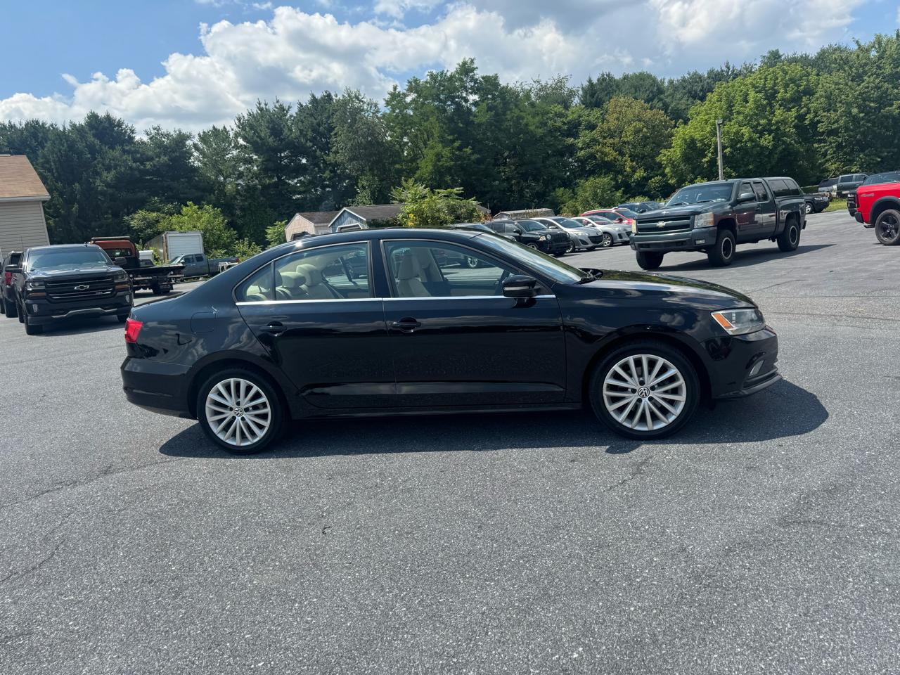 Volkswagen Jetta Sedan 4dr Auto 1.8T SE PZEV 2015