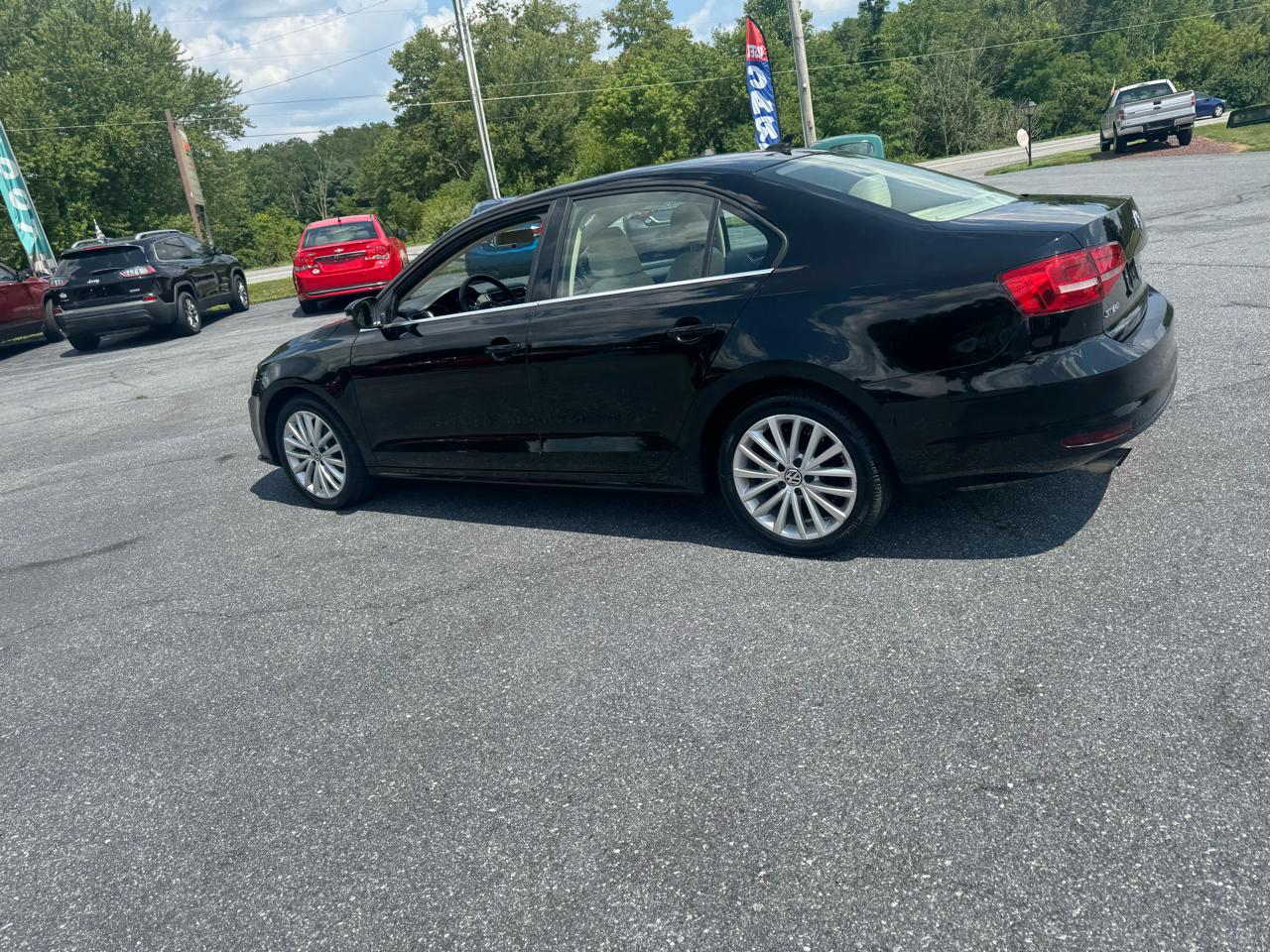 Volkswagen Jetta Sedan 4dr Auto 1.8T SE PZEV 2015