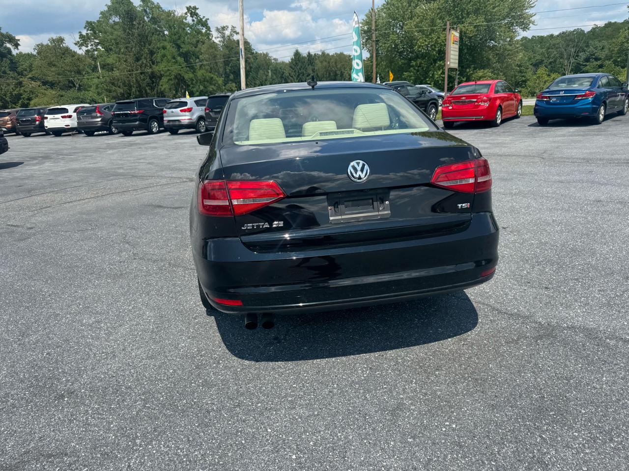 Volkswagen Jetta Sedan 4dr Auto 1.8T SE PZEV 2015