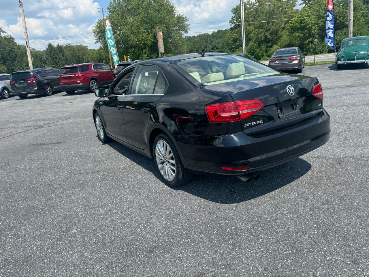 Volkswagen Jetta Sedan 4dr Auto 1.8T SE PZEV 2015
