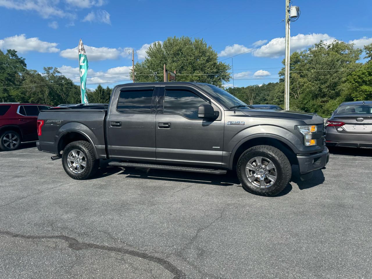 Ford F-150 4WD SuperCrew 145" XLT 2016