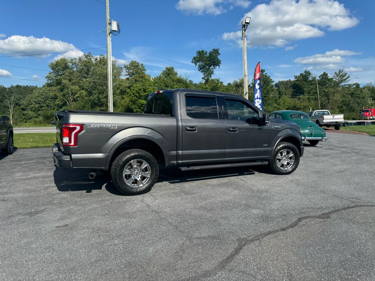 Ford F-150 4WD SuperCrew 145" XLT 2016
