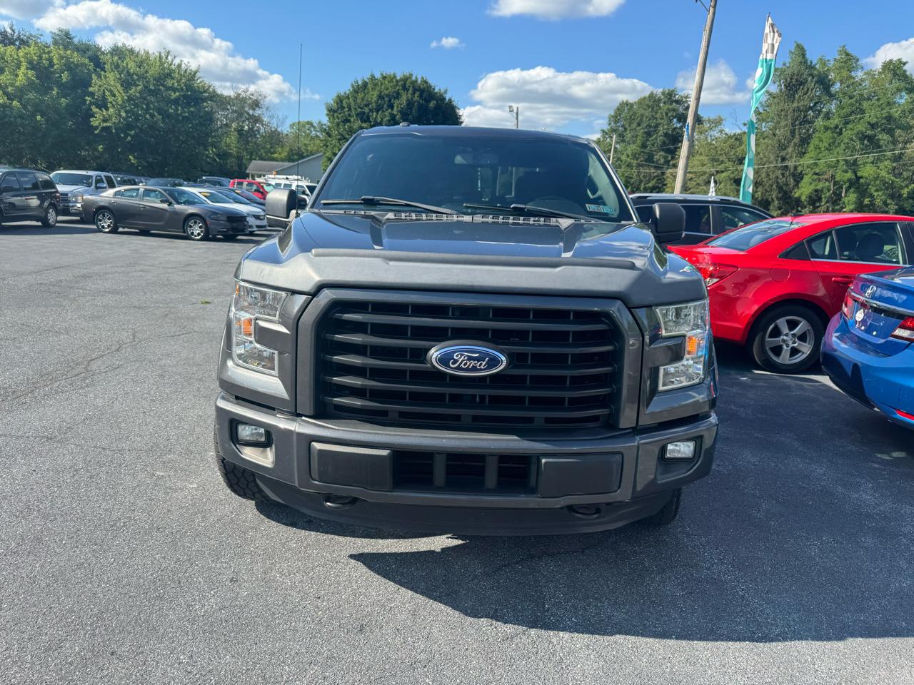 Ford F-150 4WD SuperCrew 145" XLT 2016