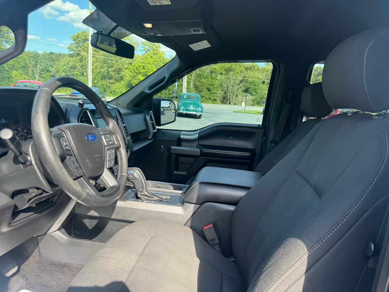 Ford F-150 4WD SuperCrew 145" XLT 2016