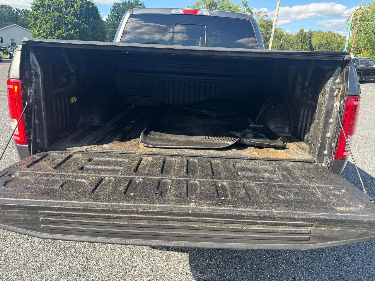 Ford F-150 4WD SuperCrew 145" XLT 2016
