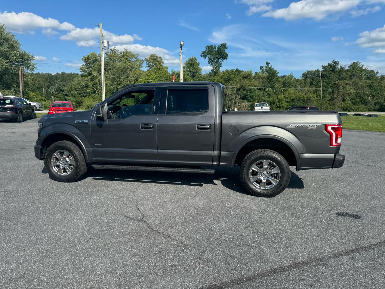 Ford F-150 4WD SuperCrew 145" XLT 2016
