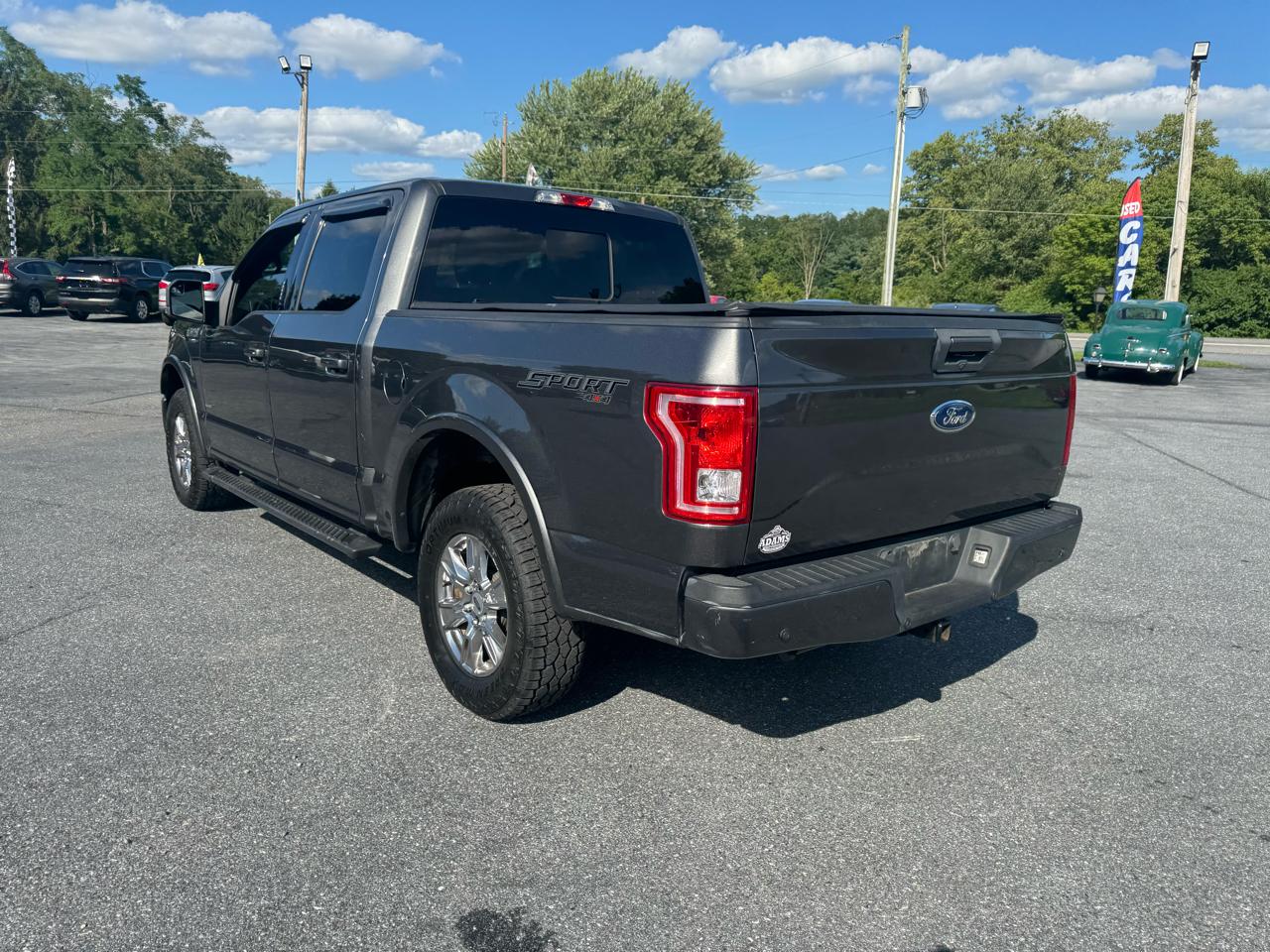Ford F-150 4WD SuperCrew 145" XLT 2016