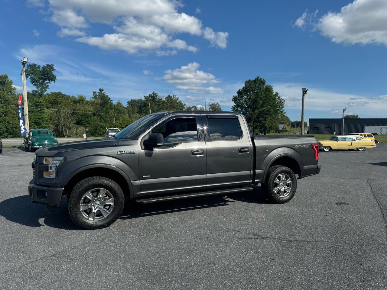 Ford F-150 4WD SuperCrew 145" XLT 2016
